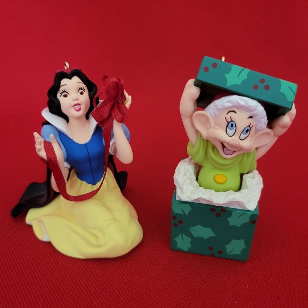 Hallmark Snow White & Dopey Dwarf Set of 2 Ornaments Anniversary Edition 1997